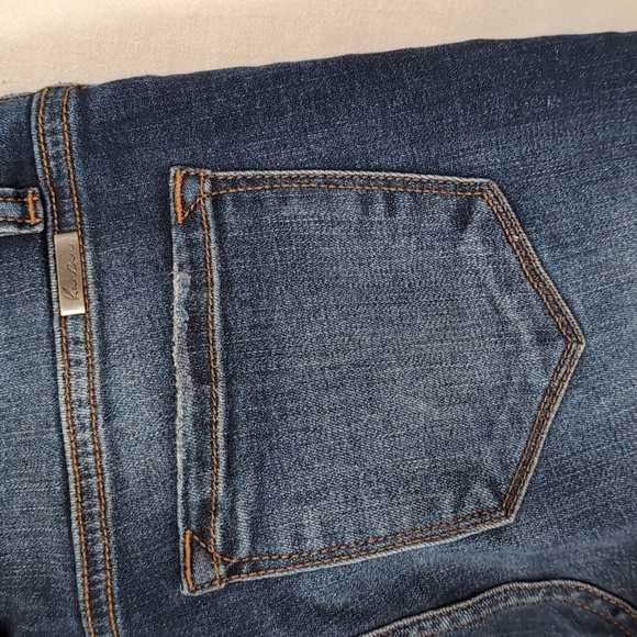 Kancan Dark Wash Faded Button Fly Distressed Ankle Length Jegging Size 5 / 26 - Picture 3 of 5